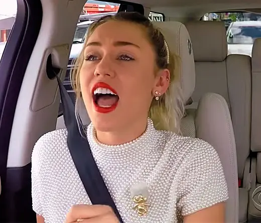 Divertido y picante. As fue el Carpool Karaoke de Miley Cyrus. Mir: